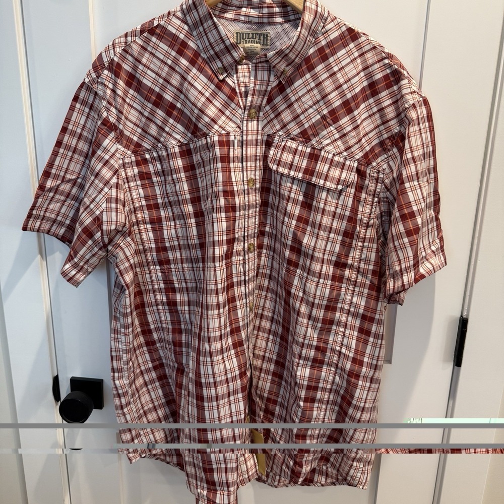 Duluth Trading Mens 2XL Vented Outdoor Short Sleeve Button Front Maroon/Orange